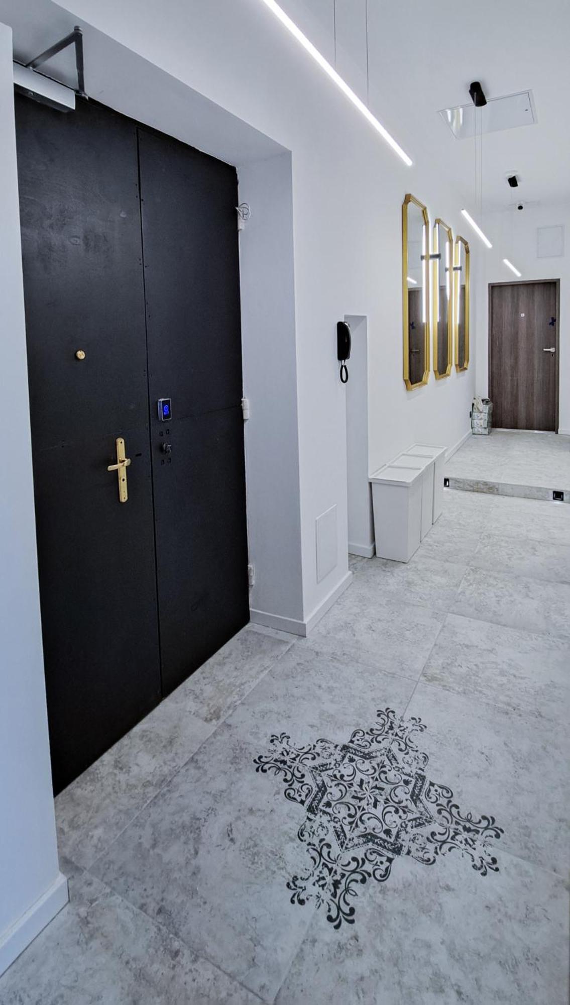 Lion Apartments - Platinium Краків Екстер'єр фото
